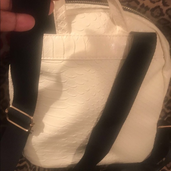 Mini back pack - Picture 4 of 4